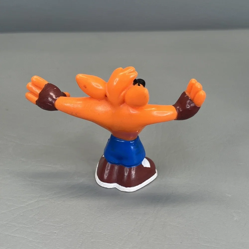 Crash Bandicoot PVC Figure Toy Taco Bell PS1 Playstation Sony Cake Topper